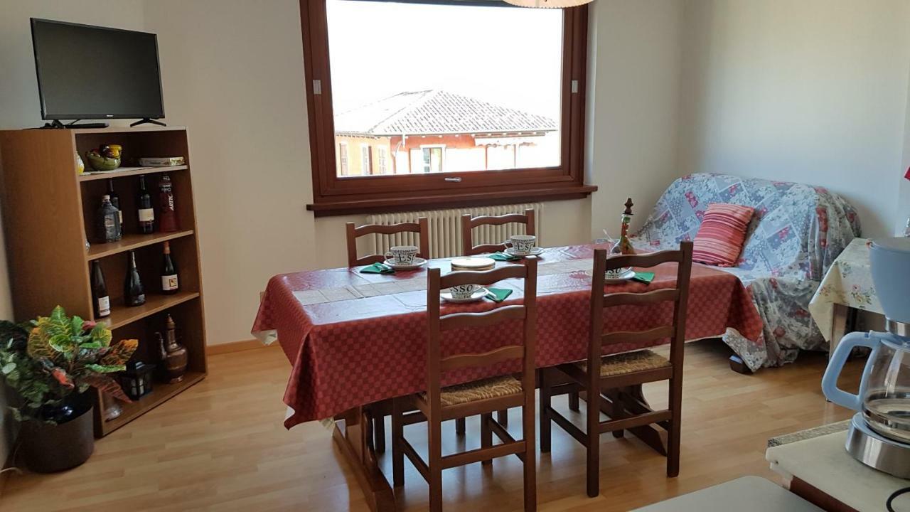 ジェーラ・ラーリオ Casa Lenaヴィラ エクステリア 写真