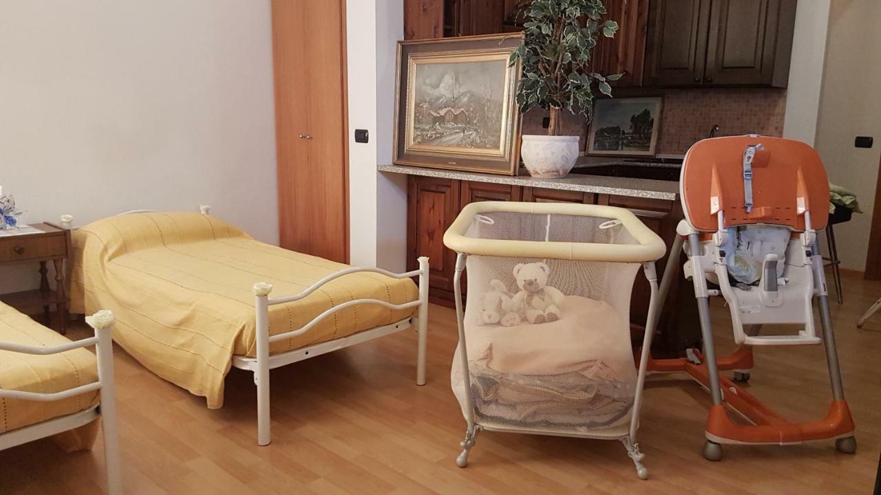 ジェーラ・ラーリオ Casa Lenaヴィラ エクステリア 写真